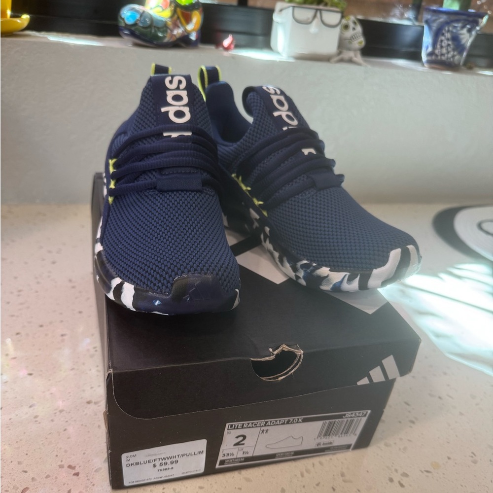 adidas Kids Sneakers in Navy and White